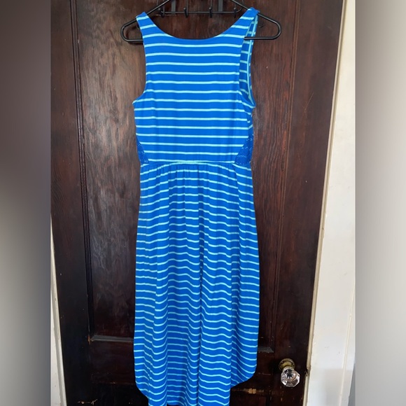 High Low Dress - Picture 2 of 3